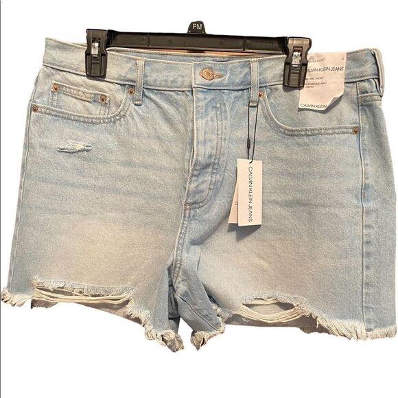 BNWT Calvin Klein cut off shorts, size 32 - Picture 1 of 5